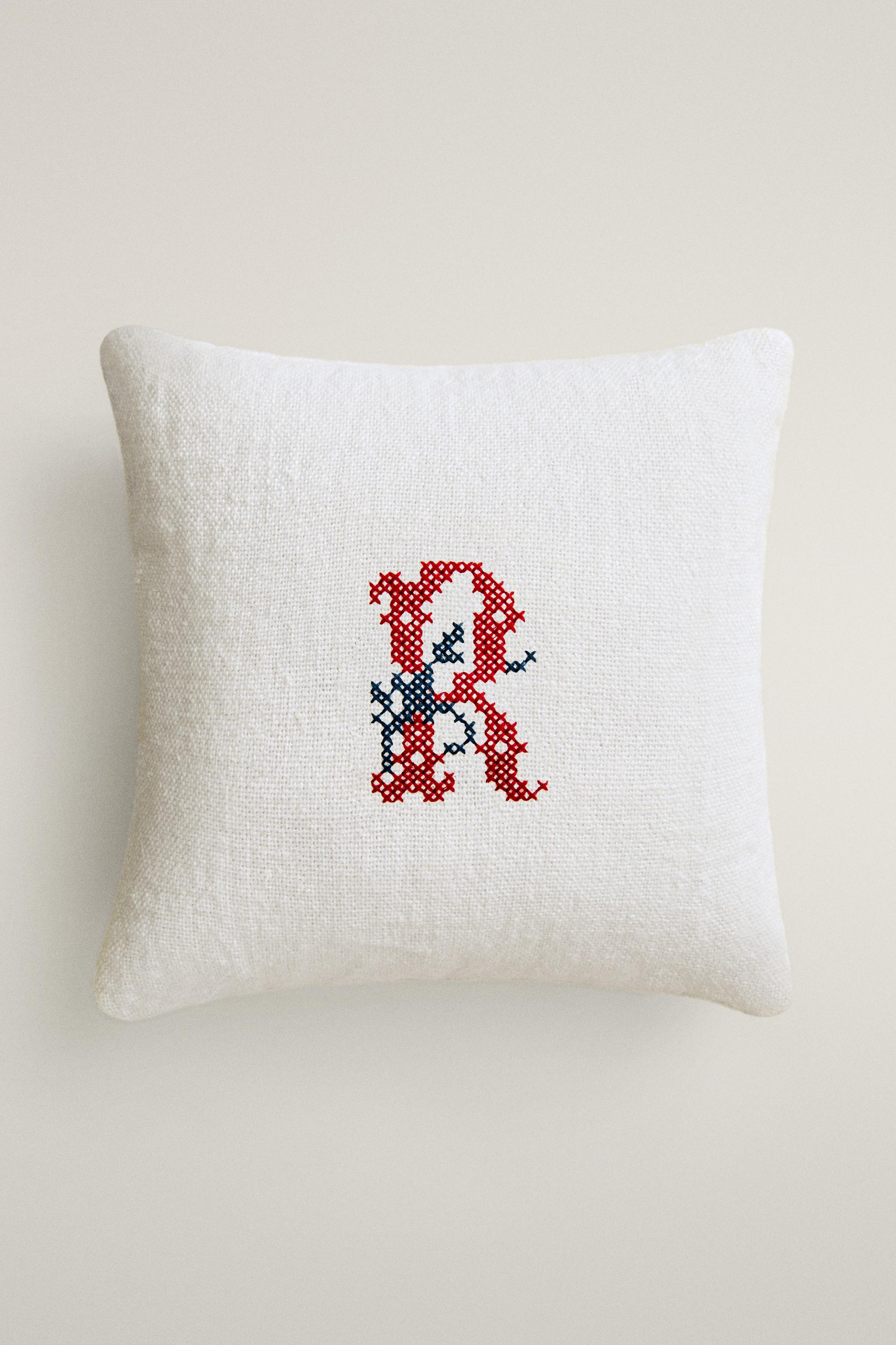 “R” EMBROIDERED LINEN CUSHION